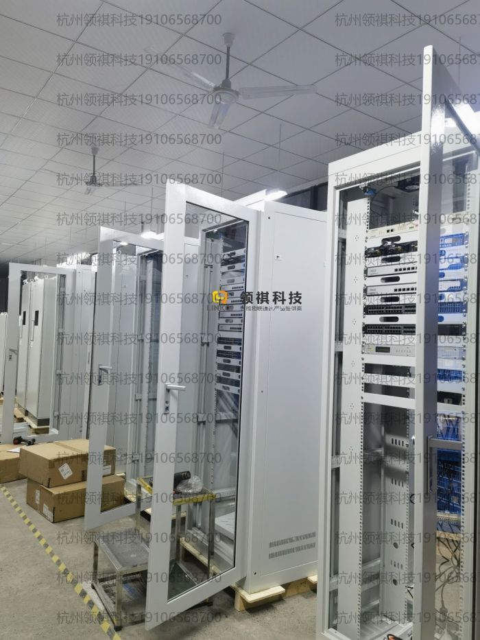 400V低壓 風(fēng)電光伏智能綜合并網(wǎng)柜、分布式新能源綜合并網(wǎng)屏